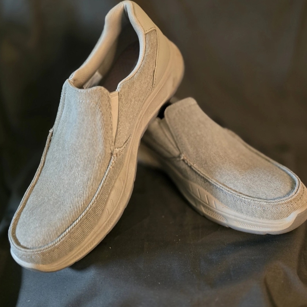 Men's Gray Slip-On Shoes